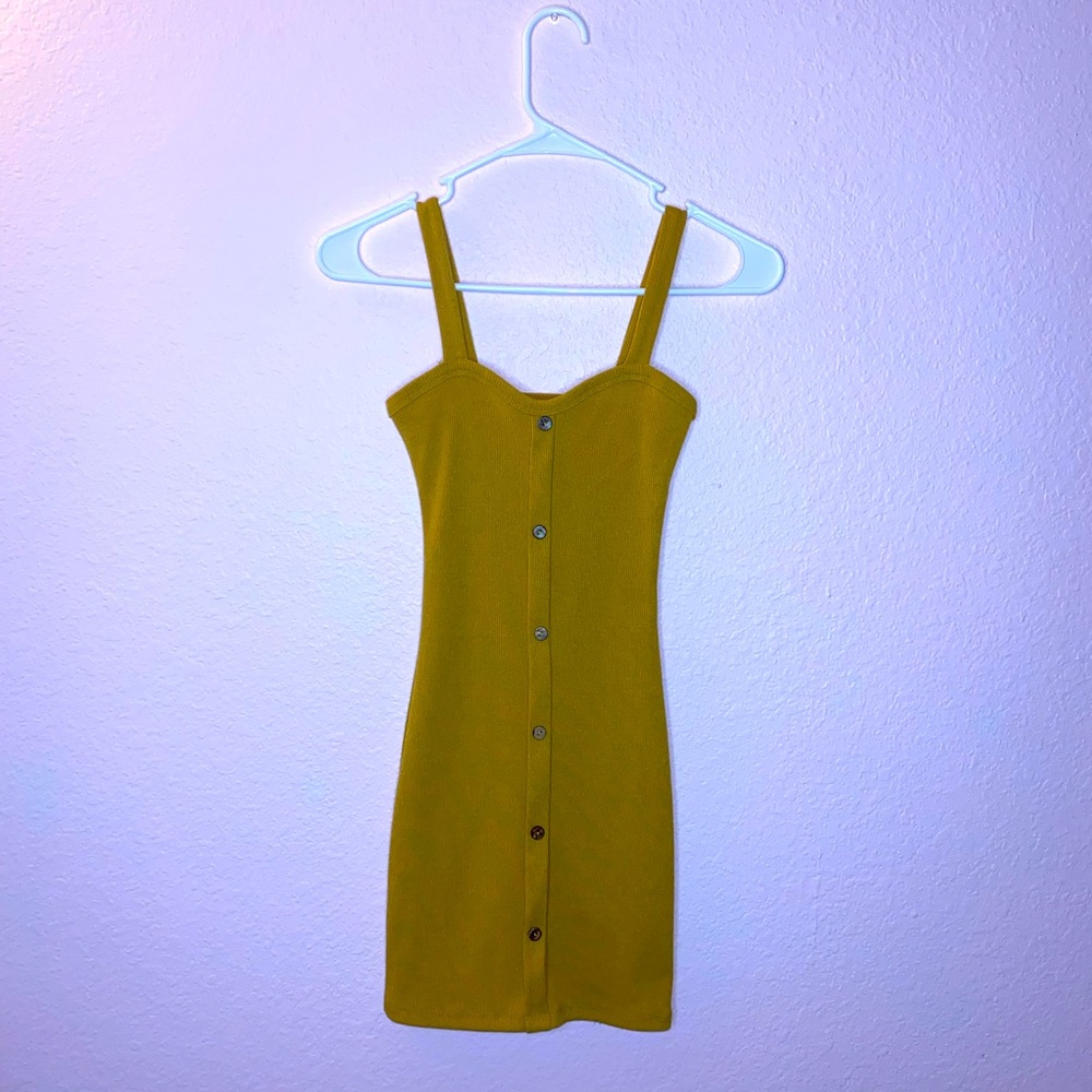Mustard Yellow Button Up Sleeveless Short Mini Summer Dress, size XS, never worn